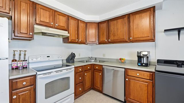 16 Emerald Lane, Huntington, IN 46750