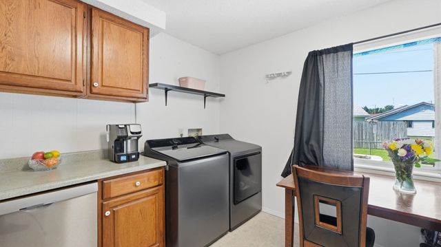 16 Emerald Lane, Huntington, IN 46750