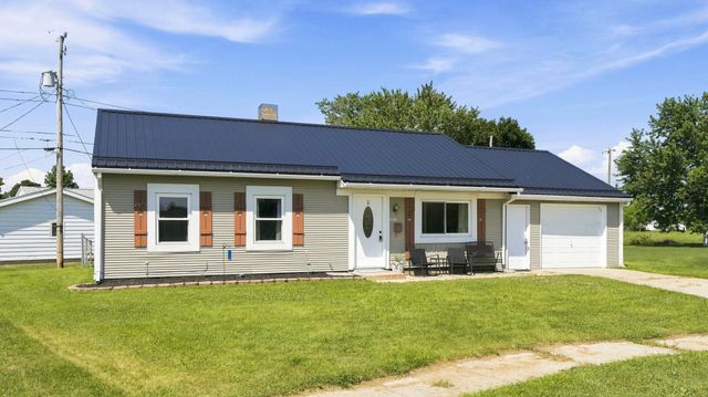 16 Emerald Lane, Huntington, IN 46750