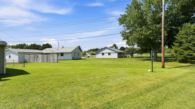 16 Emerald Lane, Huntington, IN 46750