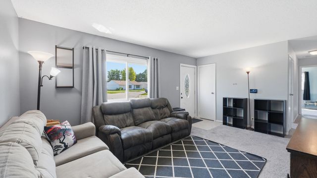 16 Emerald Lane, Huntington, IN 46750