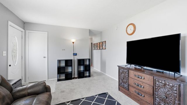 16 Emerald Lane, Huntington, IN 46750