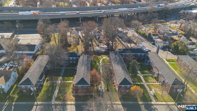 28 Sheffield Avenue E8, Englewood, NJ 07631