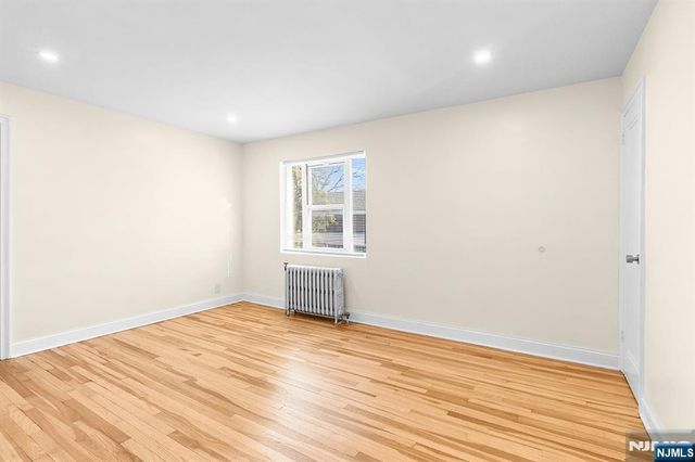 28 Sheffield Avenue E8, Englewood, NJ 07631