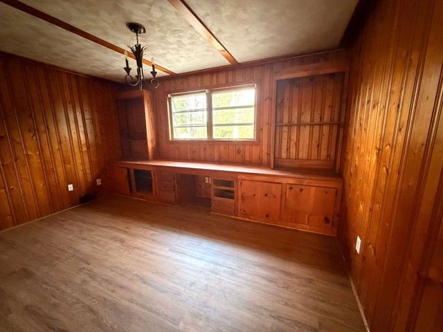 3832 Maid Marion Lane, Spartanburg, SC 29302