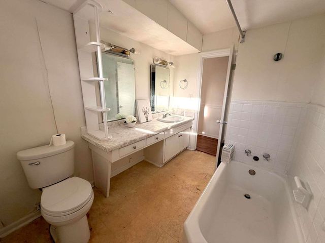 3832 Maid Marion Lane, Spartanburg, SC 29302