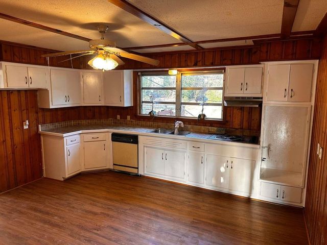 3832 Maid Marion Lane, Spartanburg, SC 29302