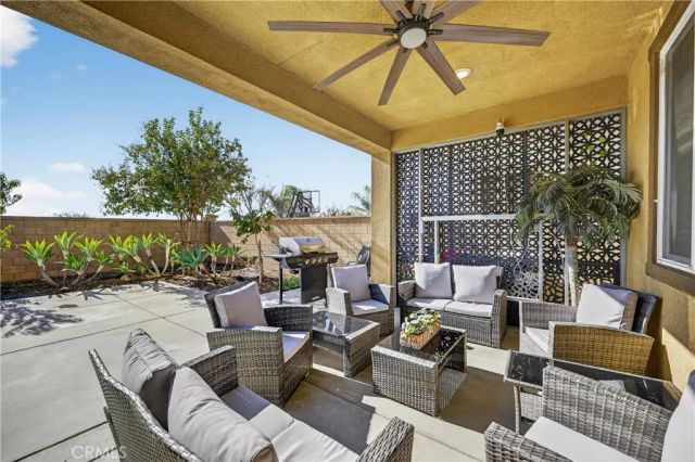 15507 Vanilla Bean Lane, Fontana, CA 92336
