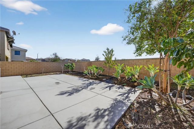 15507 Vanilla Bean Lane, Fontana, CA 92336