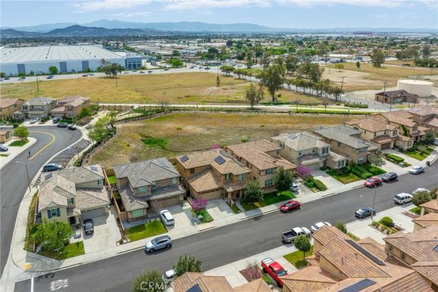 15507 Vanilla Bean Lane, Fontana, CA 92336