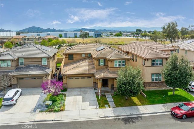 15507 Vanilla Bean Lane, Fontana, CA 92336