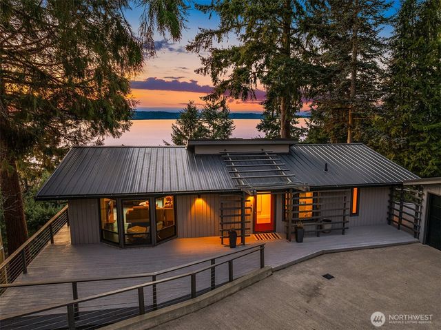 15733 25th Avenue SW, Burien, WA 98166