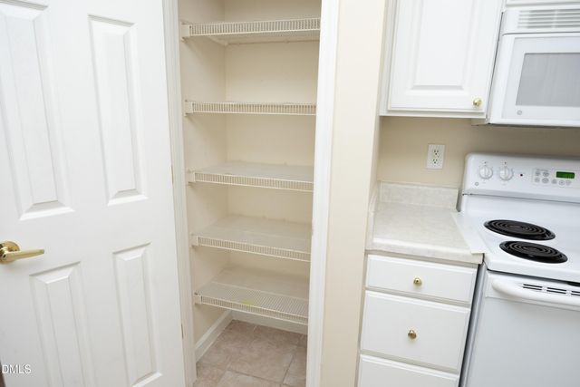11381 Clubhaven Place 102, Raleigh, NC 27617