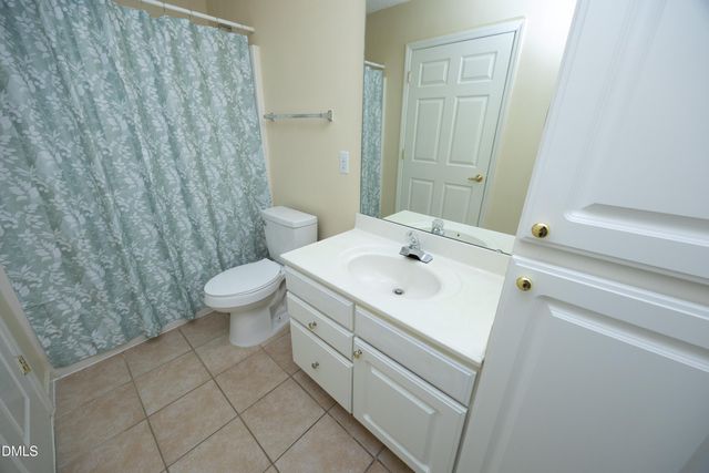 11381 Clubhaven Place 102, Raleigh, NC 27617