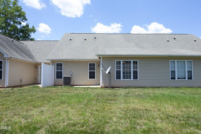 11381 Clubhaven Place 102, Raleigh, NC 27617