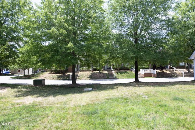 11381 Clubhaven Place 102, Raleigh, NC 27617