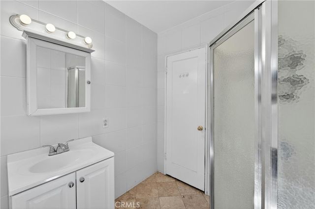 1346 Yosemite, Los Angeles, CA 90041