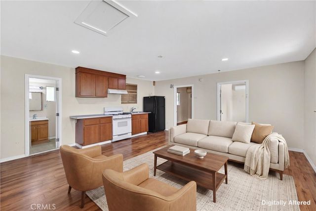 1346 Yosemite, Los Angeles, CA 90041