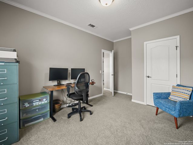 1283 Pipe Springs Dr, Lakehills, TX 78063