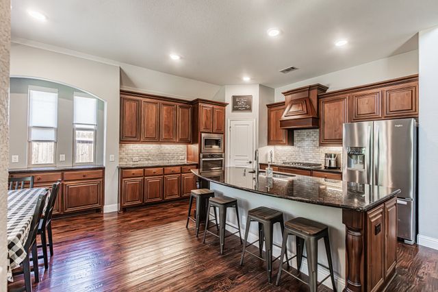 1312 Senna Drive, Burleson, TX 76028