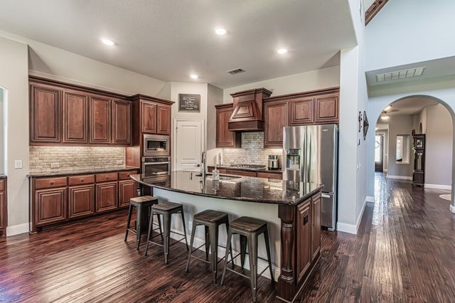 1312 Senna Drive, Burleson, TX 76028