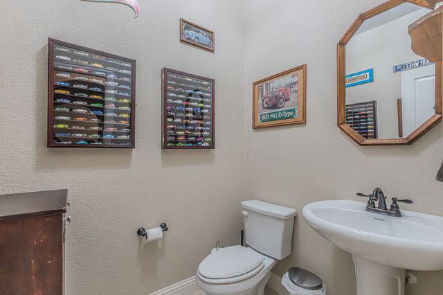 1312 Senna Drive, Burleson, TX 76028