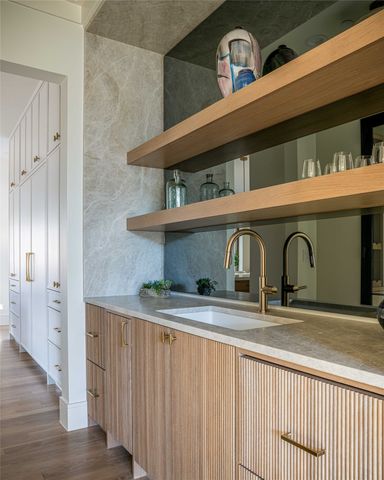 6407 Joyce Way, Dallas, TX 75225