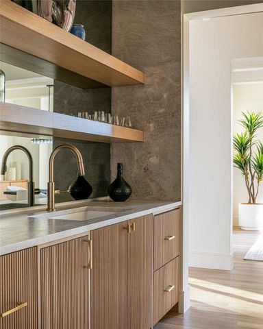 6407 Joyce Way, Dallas, TX 75225