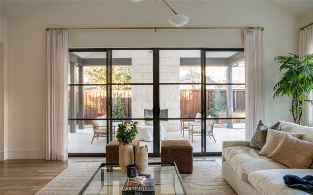 6407 Joyce Way, Dallas, TX 75225