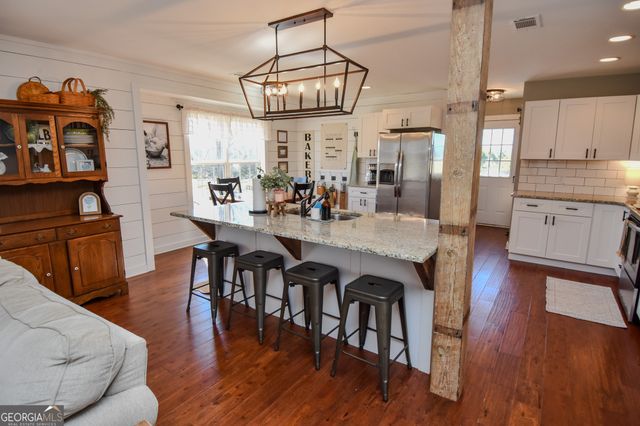 275 Watson Street, Molena, GA 30258