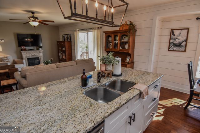 275 Watson Street, Molena, GA 30258