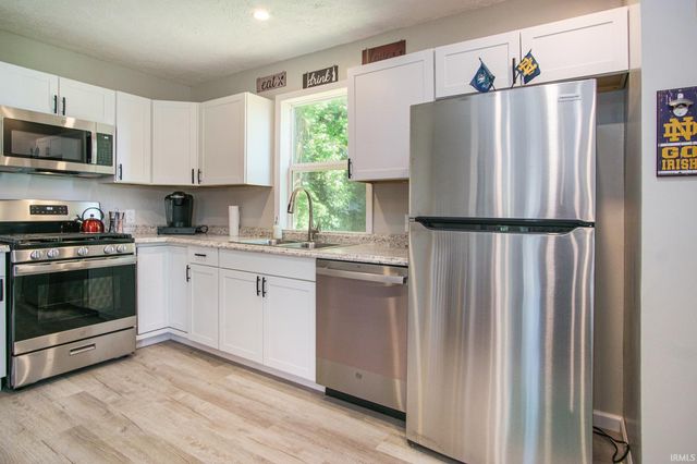 19793 Greenacre Street, South Bend, IN 46637