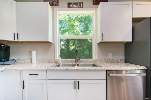 19793 Greenacre Street, South Bend, IN 46637