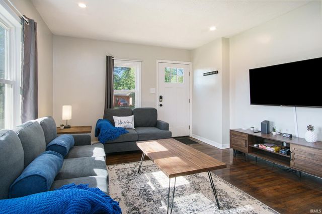 19793 Greenacre Street, South Bend, IN 46637