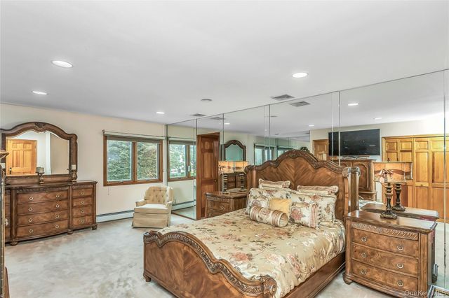 3901 Jane Court, Seaford, NY 11783