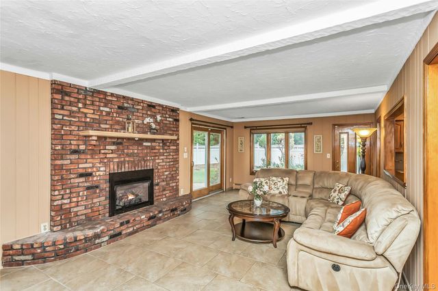 3901 Jane Court, Seaford, NY 11783