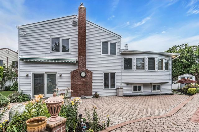 3901 Jane Court, Seaford, NY 11783