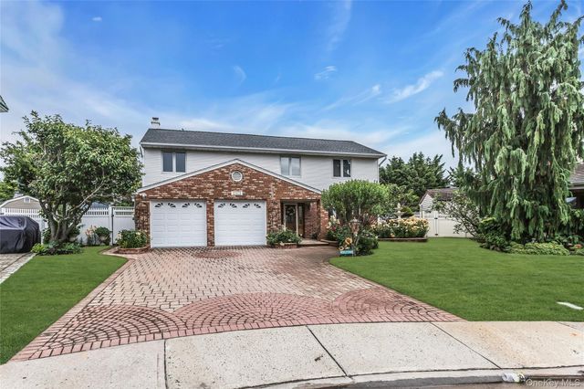 3901 Jane Court, Seaford, NY 11783