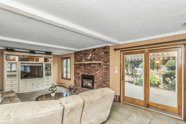 3901 Jane Court, Seaford, NY 11783