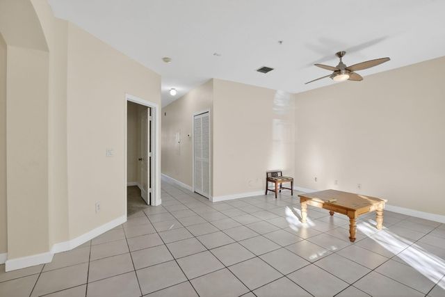 100 Jacaranda Country Club Drive 101, Plantation, FL 33324