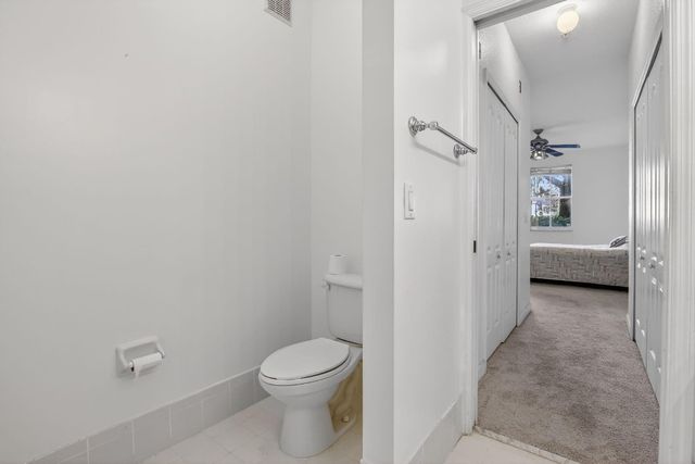 100 Jacaranda Country Club Drive 101, Plantation, FL 33324