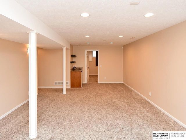 13705 Chandler Street, Omaha, NE 68138