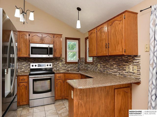 13705 Chandler Street, Omaha, NE 68138