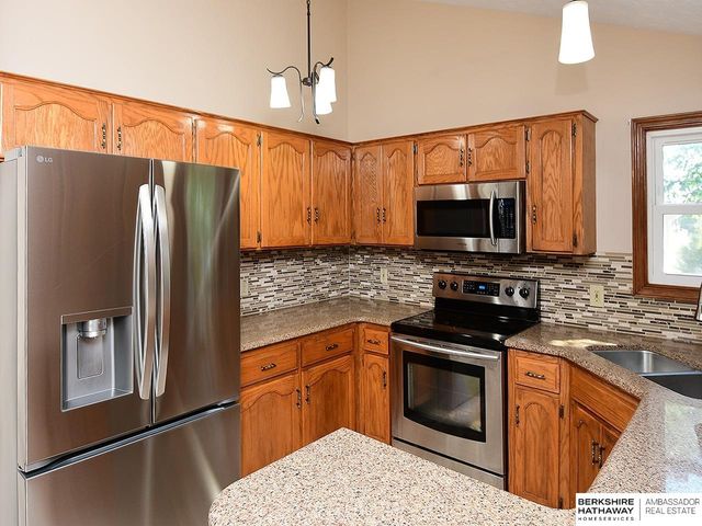 13705 Chandler Street, Omaha, NE 68138