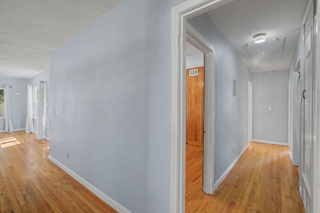 422 N Pecan Street, Arlington, TX 76011