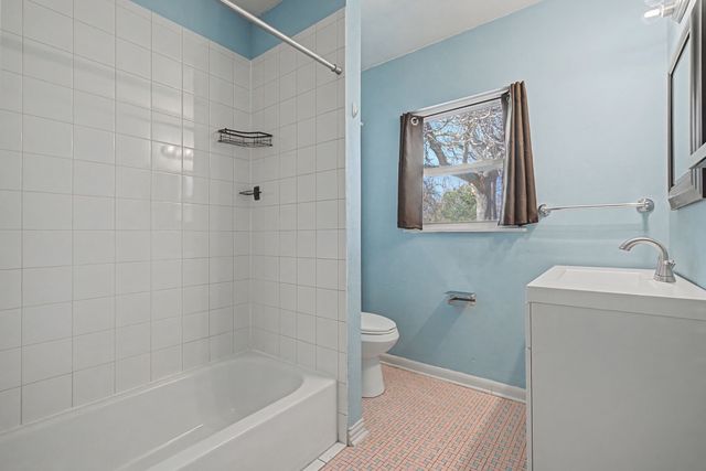 422 N Pecan Street, Arlington, TX 76011