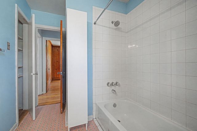 422 N Pecan Street, Arlington, TX 76011