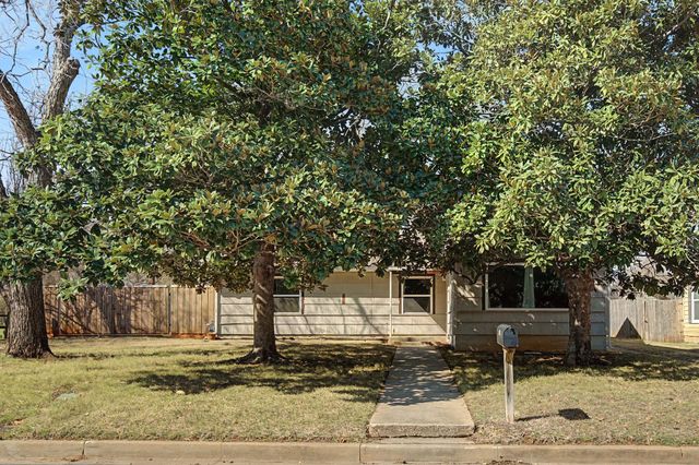 422 N Pecan Street, Arlington, TX 76011