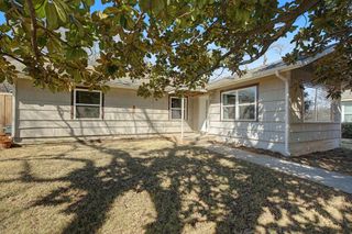 422 N Pecan Street, Arlington, TX 76011