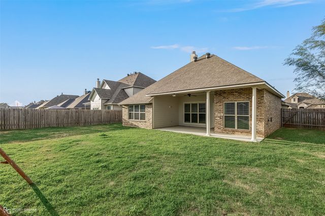 617 Labarre Lane, Bossier City, LA 71111
